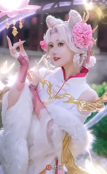露兒大魔王 正经cos写真合集下载 17套 【263P1.91G】